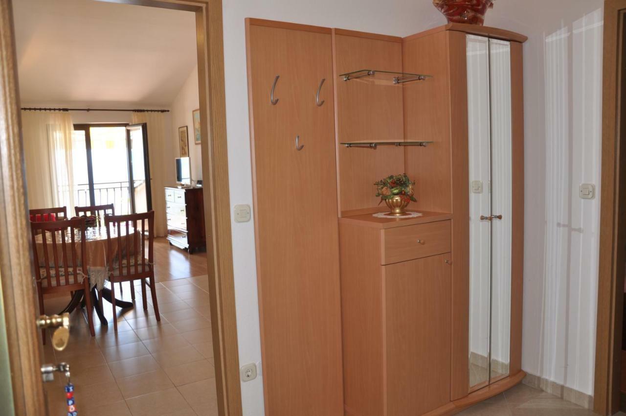 Villa Delfina Podgora Luaran gambar